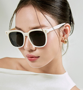 Mắt Kính Thời Trang