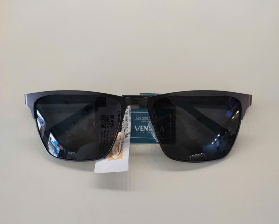 KÍNH MÁT TRẺ TRUNG